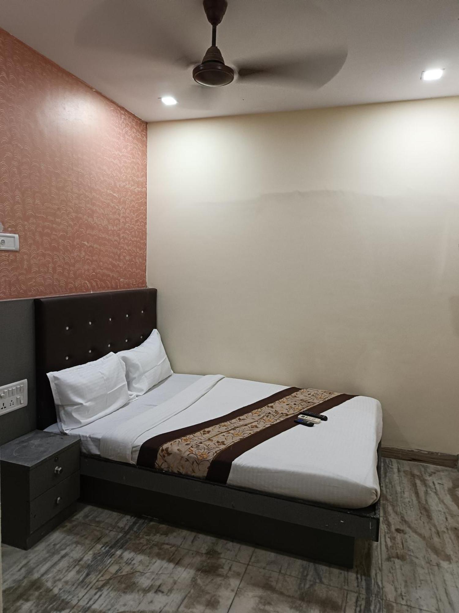 Hotel Urban Comfort Mumbai Dış mekan fotoğraf